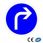 Panneau Direction obligatoire à droite (B21c1)