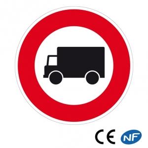 Panneau Accès interdit aux camions (B8)