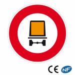 Panneau Interdit aux véhicules de marchandises dangereuses (B18c)