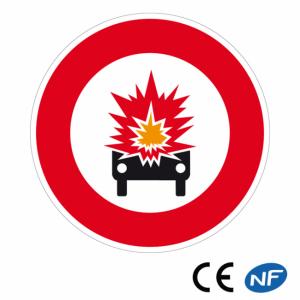 Panneau Interdit aux véhicules de marchandises explosives B18a