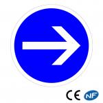 Panneau Obligation de tourner à droite (B21.1)