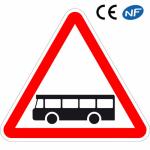 Panneau traversée de voies de véhicules routiers des services réguliers de transport en commun (A9a)
